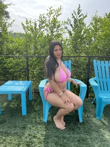 🩷. de Abril_luxury  2 Imagens