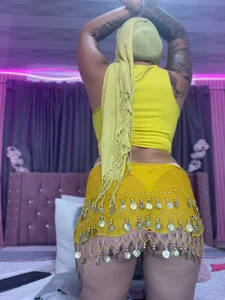 Nayla-Mouna yellow is the color of body heat Pic 3