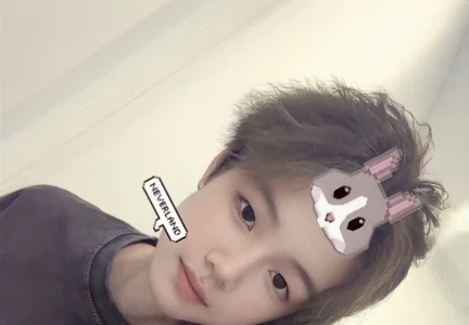 Public de QYBOYS-001 Foto 6