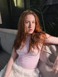 ChloeAster Public Pic 2