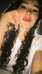 Sophie_Stone19 Public Pic 4