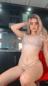 AlejaPalmer Public Pic 4