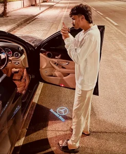 Gujarati_boy_banana9size: Kabir ( 3 фото)