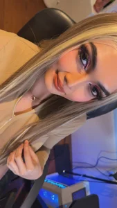MsMollyMercer Hi! Im Molly! slika