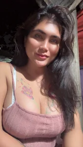 AsianBigBoobs29 Public Bilde 4