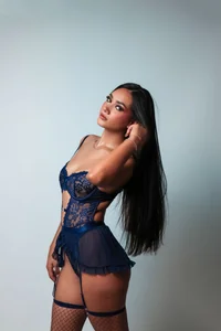 vivian_sz Temptation in the form of a woman Hình