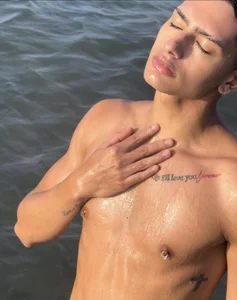 seb_palacio_のFaceの枚の写真