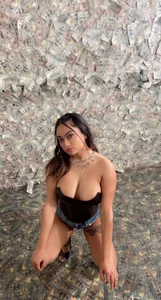 babygirl_ak Public صورة واحدة|babygirl_ak Public صورتان|babygirl_ak Public  2 صور|babygirl_ak Public  2 صورة