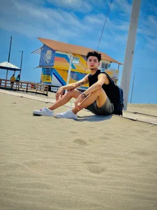 The sea is one of the places where I am happy de dylancrugerx  6 Imagens