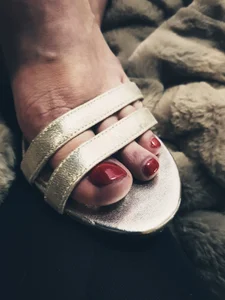 hotfeetmilf Public Immagine  8