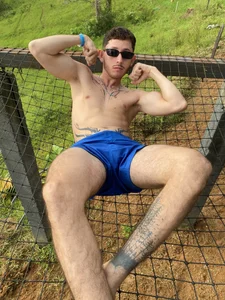 Enjoying my tranquility de louis_bcasta1  7 Imagens