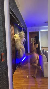 mily_Lopez ME 06/13 Pic 5