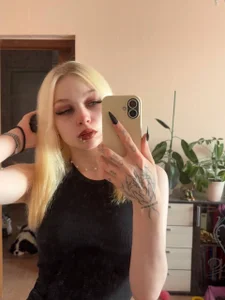AngelinaTous Public Bilde 3
