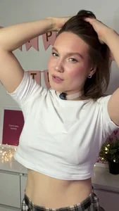 Kalli_ly This is what happens on my streams Pic 4