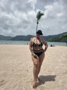 celeste_curvy A little bit of my vacation 😍 사진 3