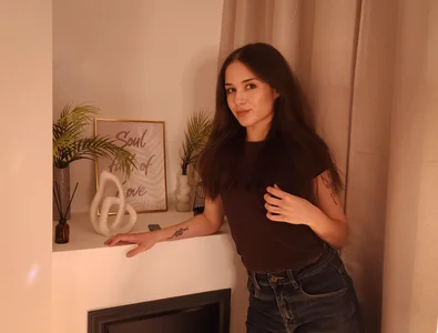 SkinnyEllie Public slika 5