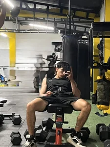 eros_26_ Public Pic 3