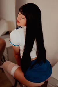 emilyruiz1: Sexy stewardess ✈️Happy Halloween 🎃 ( 2 фото)