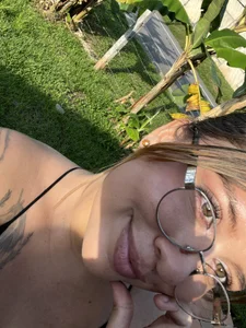 Juli520_ Public Pic 5