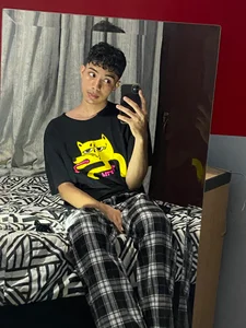 Adriann_vossのDan Pajamasの枚の写真