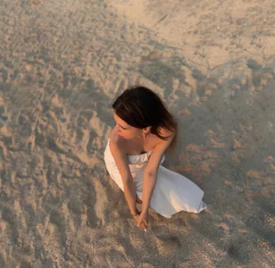 KittyHoneyy Will you take a walk on the beach with me? Billede 8