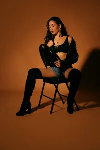 Amber_rains Don’t just look… belong here 💋 টি ছবি