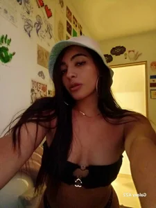 bbyronit 🍫 Pic 2