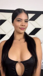 AlexaGlam Public 사진 2