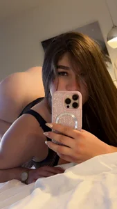 Ariannaa_Suarez1 Public 사진