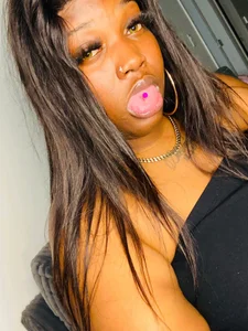 BeezyOleChocolateAss Public Pic 3
