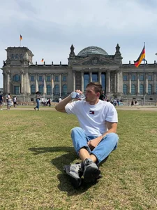 YourHotGreg Public slika 3