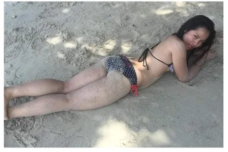 TwittingDarling Beach Pic 3