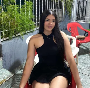 Hailey-Fox capture of me Pic 2