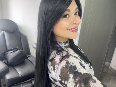 Saray_charmante Public Immagine  5