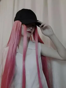 SuRenzi Finding the Perfect Look: Cosplay in Action Foto 4