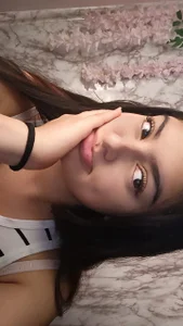 antonela_and_thiago 🌸🤤 Pic 4