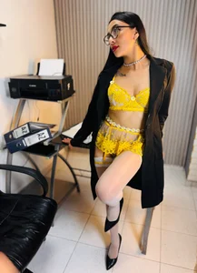 Naughty Office Worker od Scarlett__Moon2  2 snímek