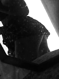 monick_hot Back in black зображення 2