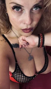 High, VERY High White🤍Latex Heels mixed with RED Latex bodysuit and my “naked” face😊 od ZoeMesmerize  6 snímek