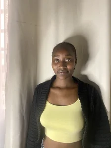 Secretary_sandie Public  3. fénykép
