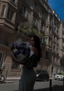 _milana_fox paris :3 Pic