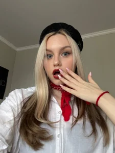 CherieSprinzl Frenchwoman . fénykép