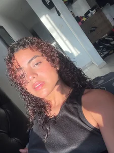 yaya23x SUNBAKING 🌞💛 Immagine  2