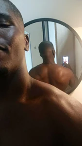 JothaFit Do you like my current physique in the mornings? 🔥 Billede 2