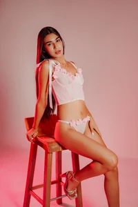 Dana_Paula Pretty girl in pink 💗 Hình 2