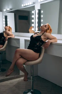 Public od RheaduVall  3 snímek