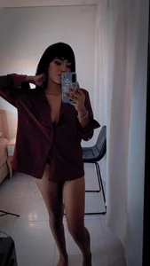 Rachel_Jamesx SO SEXY ON RED.. 🤤🫦 Foto 3