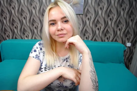 SandraSkyy Public Pic 4