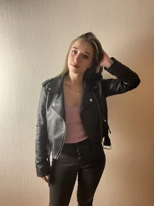 VenerIeraI Public Pic 7