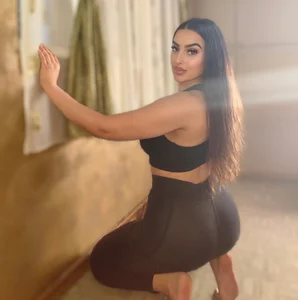 VallerieJones Gym outfit vibes Immagine  7